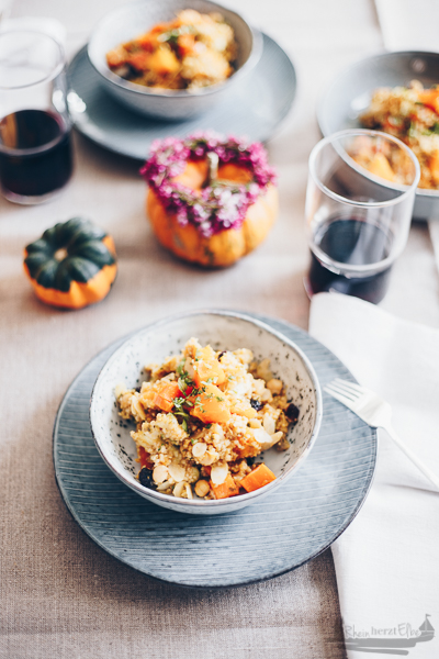 Köstliche Kürbiszeit | Couscous Salat mit Kürbis und Kichererbsen rheinherztelbe